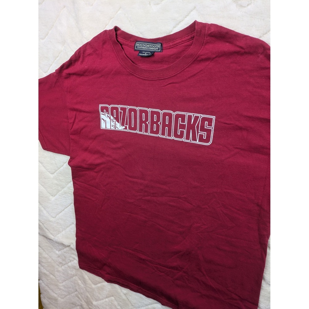 Houndstooth Clothing Co Arkansas Razorbacks Woo Pig Sooie Red T-Shirt Mens XL